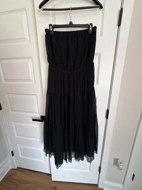 Sutton Studio Petite 100% Silk Strapless Tiered Black Midi Dress